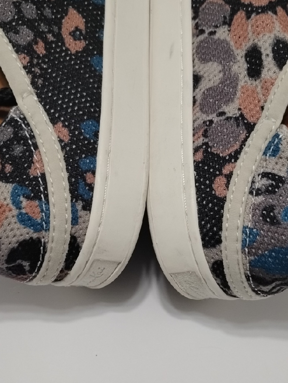 Olukai Pehuea Li Sneakers W10 - Picture 11 of 11